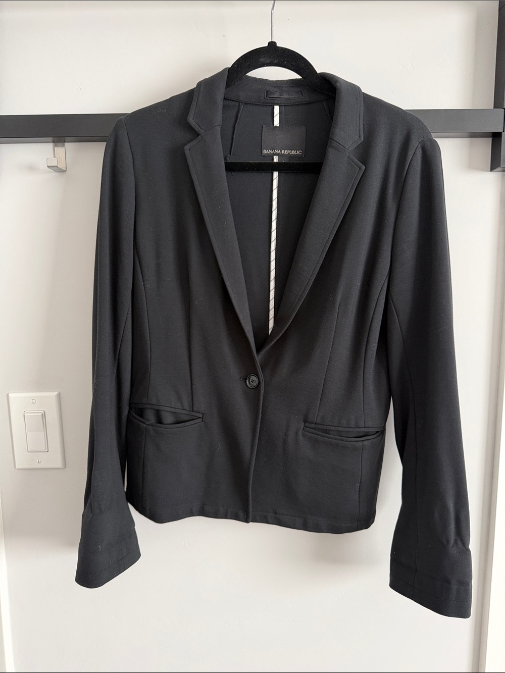 Banana Republic Black Women's Single-Button Tailored Blazer